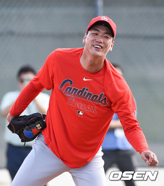 김광현이 불펜피칭 후 미소 짓고 있다. / soul1014@osen.co.kr