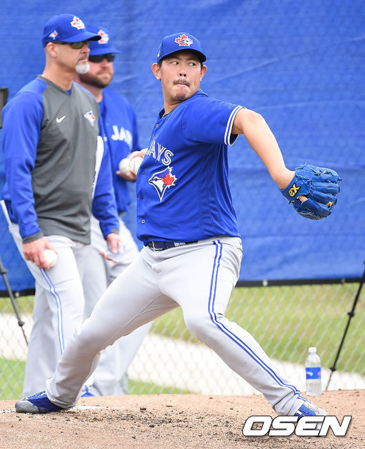 야마구치 슌이 불펜투구를 하고 있다./  soul1014@osen.co.kr