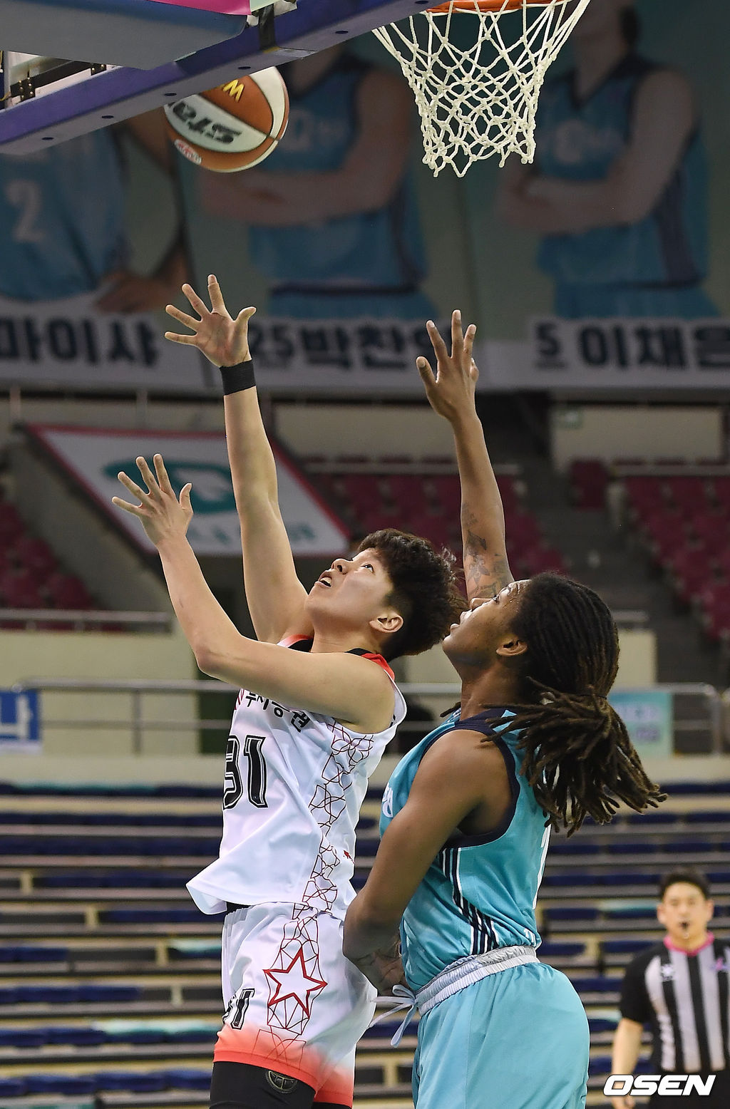 3쿼터 BNK 진안이 슛을 하고 있다. /youngrae@osen.co.kr 