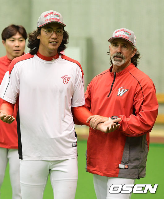 SK t시절 김광현과 힐만 감독 /soul1014@osen.co.kr