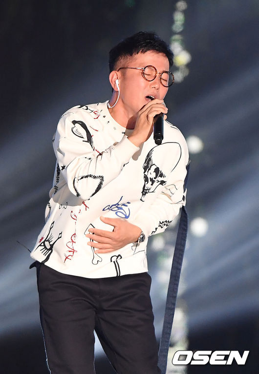 조장혁이 무대 위에서 열창을 하고 있다./rumi@osen.co.kr