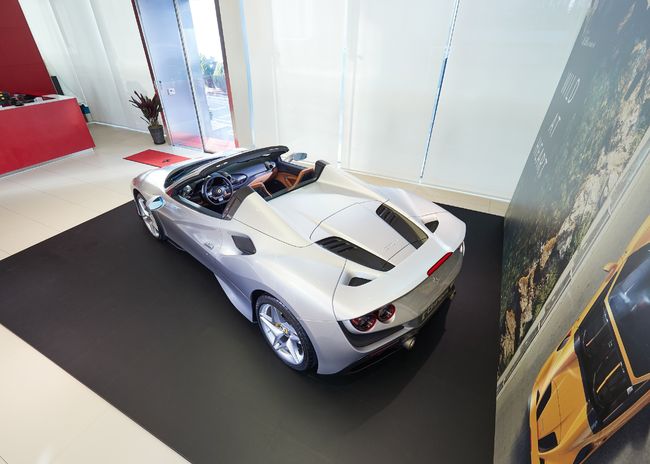 페라리 F8 스파이더.