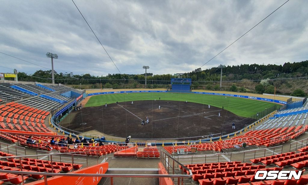 세이부-소프트뱅크 경기가 무관중으로 진행 중인 아이비 구장 / bellstop@osen.co.kr