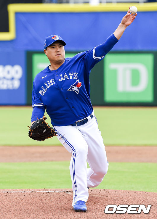 1회초 토론토 선발투수 류현진이 역투하고 있다. /soul1014@osen.co.kr