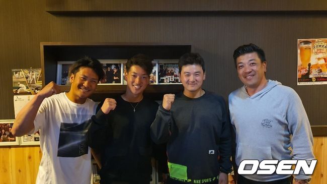 [사진] (왼쪽부터) 호리우치 타몬, 후루사와 쇼고, 최주환, 요시모토 료