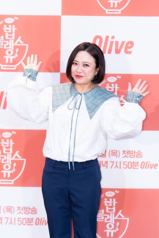 [사진=컨텐츠랩 비보, 올리브 제공] '밥블레스유2' 제작발표회에서 김숙이 포즈를 취했다. 