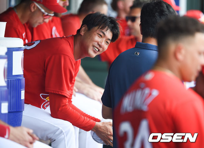 1회초 이닝종료 후 김광현이 미소 짓고 있다. / soul1014@osen.co.kr