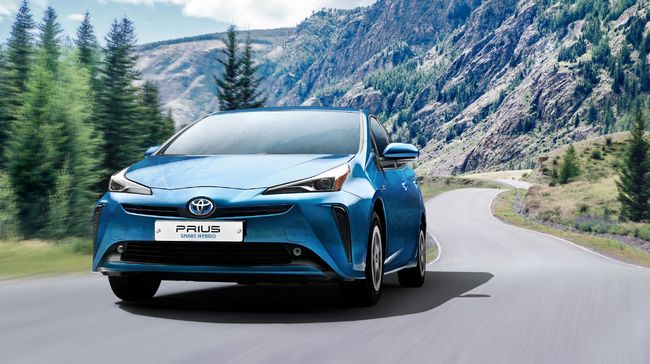 2020년형 프리우스 AWD.