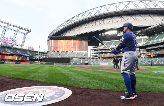 경기전 추신수가 첫 타석을 준비하고 있다. / soul1014@osen.co.kr