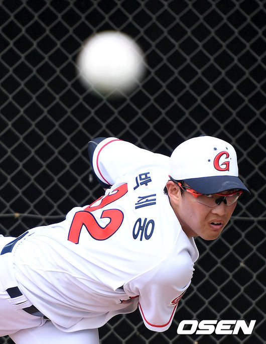 롯데 박세웅이 불펜 피칭을 하고 있다. /sunday@osen.co.kr