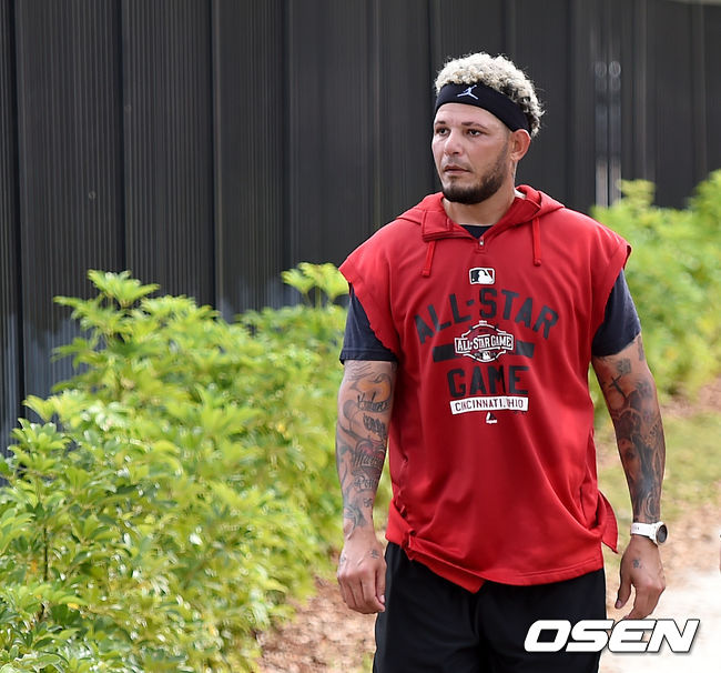 김광현 팀 동료 야디에르 몰리나가 러닝을 마친 뒤 훈련장으로 향하고 있다. /dreamer@osen.co.kr