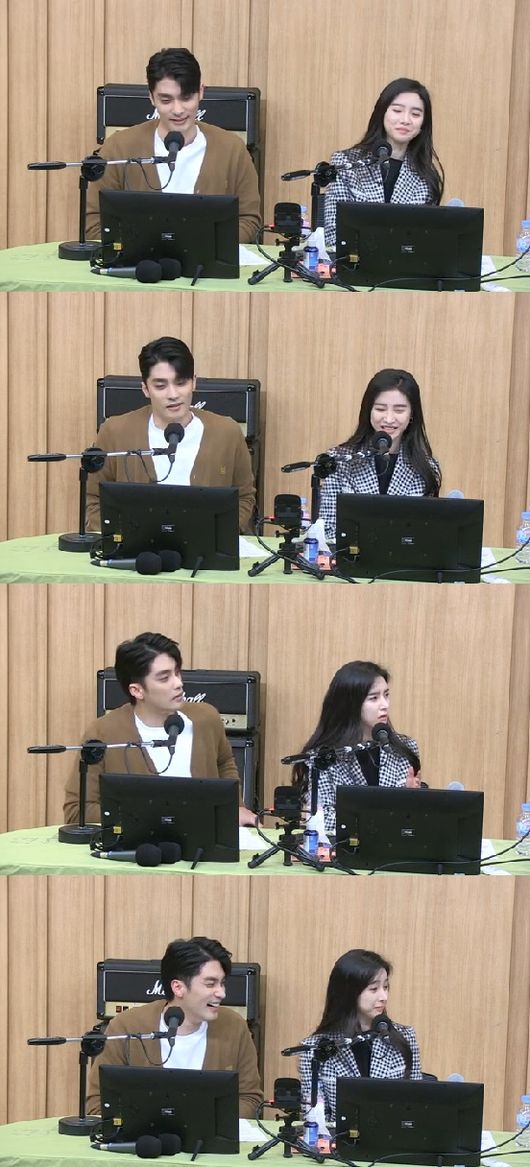 보이는 라디오 화면
