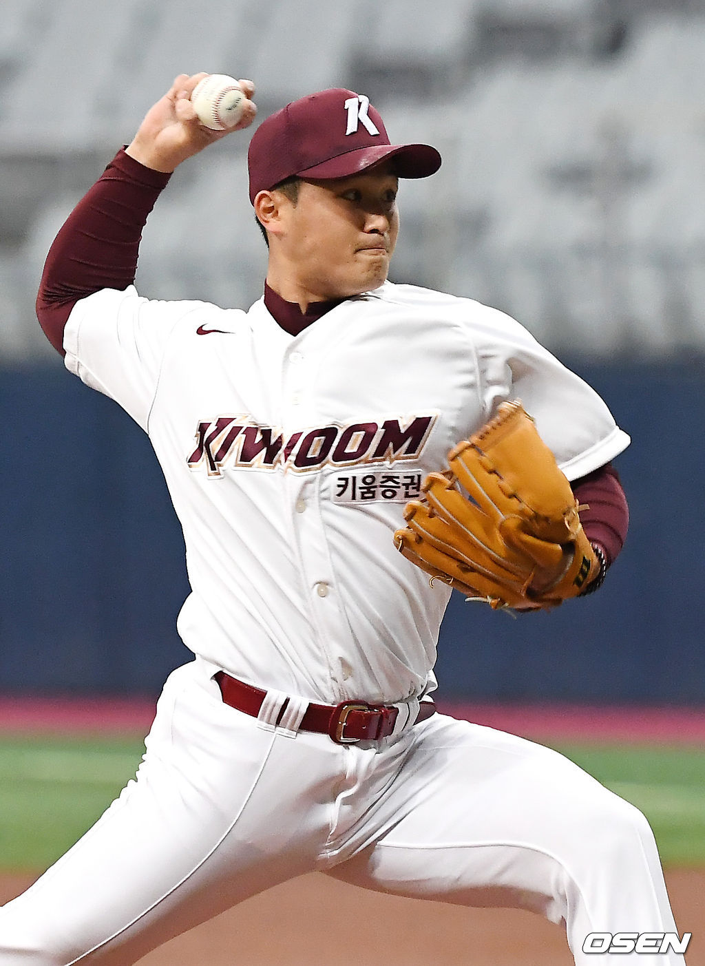 최원태가 역투하고 있다. /youngrae@osen.co.kr 