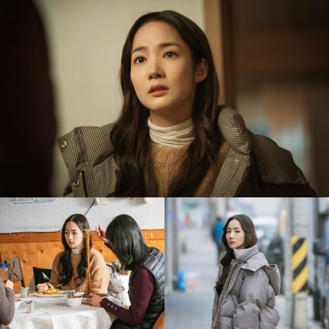 [사진=에이스팩토리 제공] '날씨가 좋으면 찾아가겠어요'에서 박민영과 진희경이 얼어붙은 모녀 관계로 안타까움과 울림을 자아내고 있다.