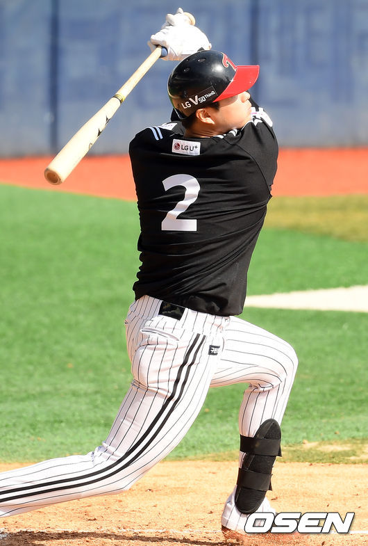 3회초 2사 2,3루 청팀 백승현이 2타점 2루타를 때려내고 있다. /cej@osen.co.kr