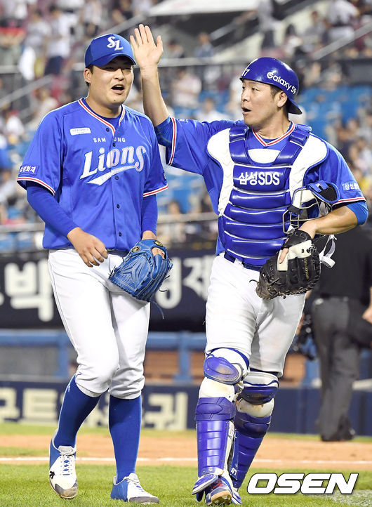 심창민과 강민호 / youngrae@osen.co.kr