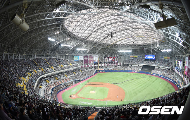 3회말 키움과 두산 선수들이 경기를 치르고 있다./youngrae@osen.co.kr