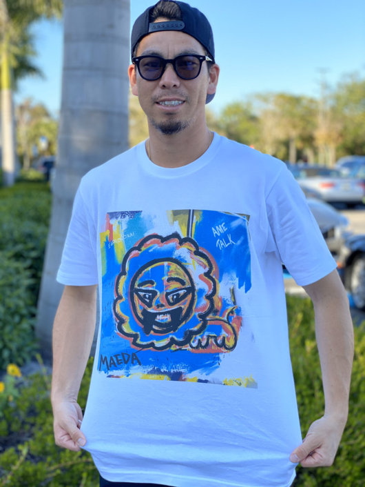 [사진] 마에다가 그린 그림으로 만든 티셔츠. /마에다 인스타그램