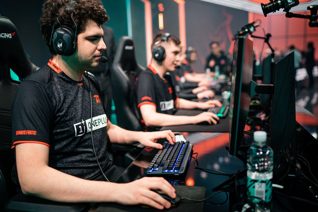 라이엇 게임즈 플리커.