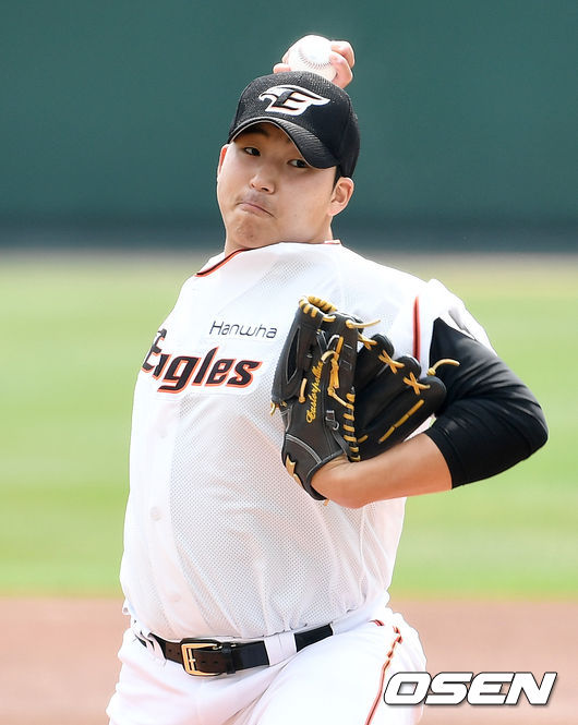 한화 백팀 선발 김민우가 힘차게 공을 뿌리고 있다. / dreamer@osen.co.kr