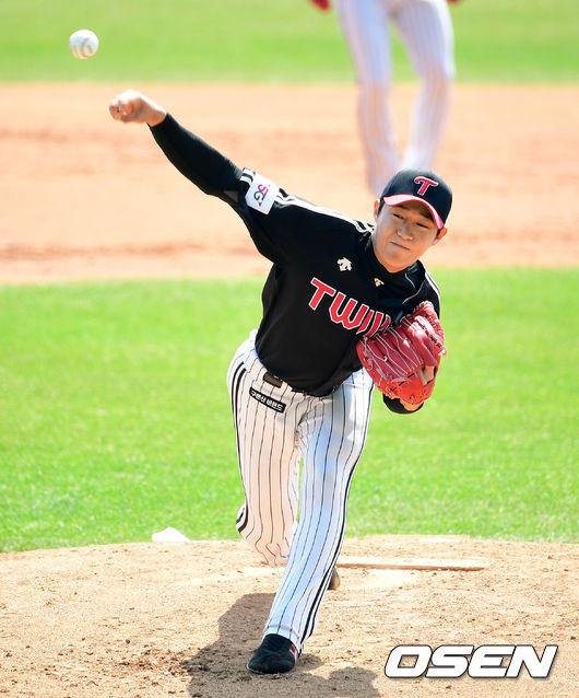 이상규가 역투하고 있다. /jpnews@osen.co.kr