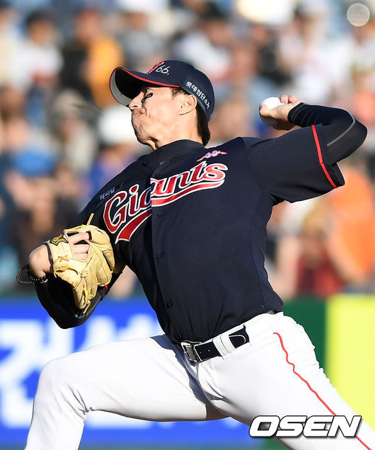 3일 오후 대전 한화생명이글스파크에서 ‘2018 신한은행 MYCAR KBO리그’ 한화 이글스와 롯데 자이언츠의 경기가 열렸다. 7회말 1사 주자 1루 한화 이용규 타석에서 마운드에 오른 롯데 고효준이 힘차게 공을 뿌리고 있다./rumi@osen.co.kr