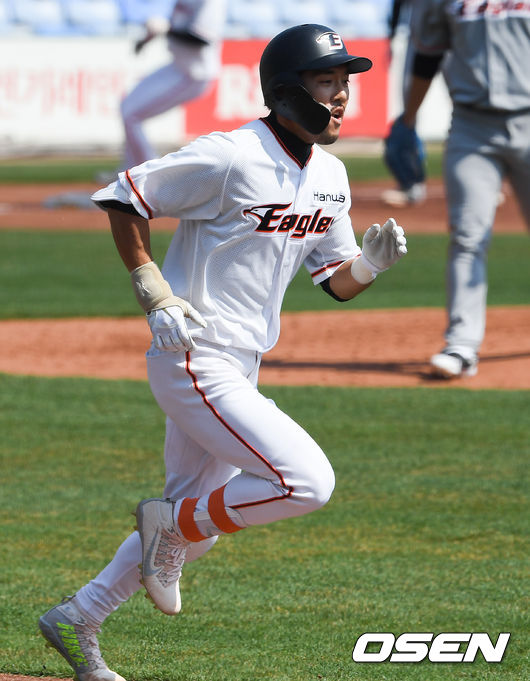3회초 이용규가 내야땅볼을 날리고 전력질주하고 있다./   soul1014@osen.co.kr
