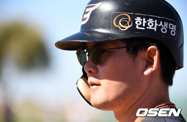 한화 이성열이 자체 청백전에서 타석을 준비하고 있다. /jpnews@osen.co.kr