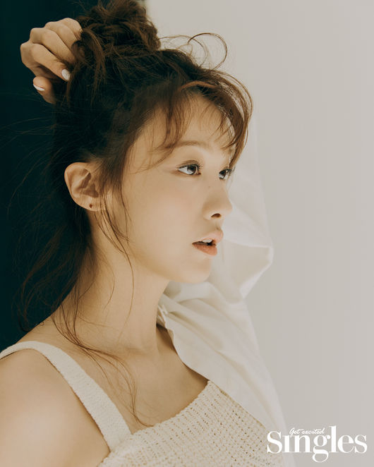 싱글즈 제공
