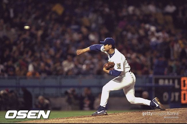 [사진] 1999년 4월23일(현지시간) 한 이닝 만루 홈런 두 방을 맞은 박찬호 /ⓒGettyimages(무단전재 및 재배포 금지)