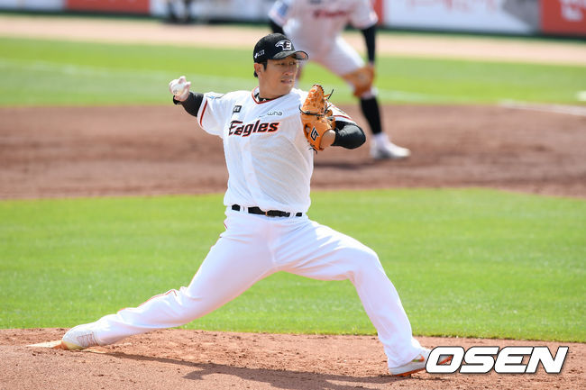 한화 선발투수 장민재가 역투하고 있다. /cej@osen.co.kr