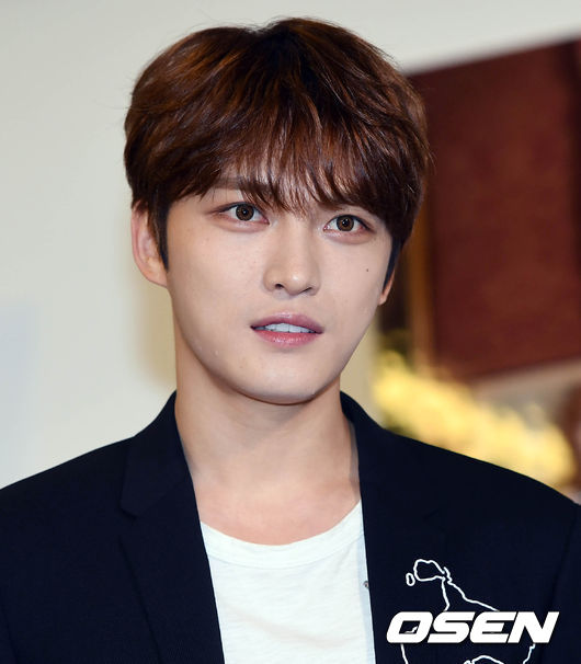 김재중이 포토타임을 갖고 있다. / eastsea@osen.co.kr