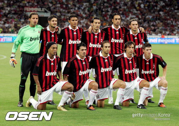 [사진]호나우지뉴(아래줄 맨 왼쪽)와 마레크 얀쿨로프스키(윗줄 맨 오른쪽) /ⓒGettyimages(무단전재 및 재배포 금지)