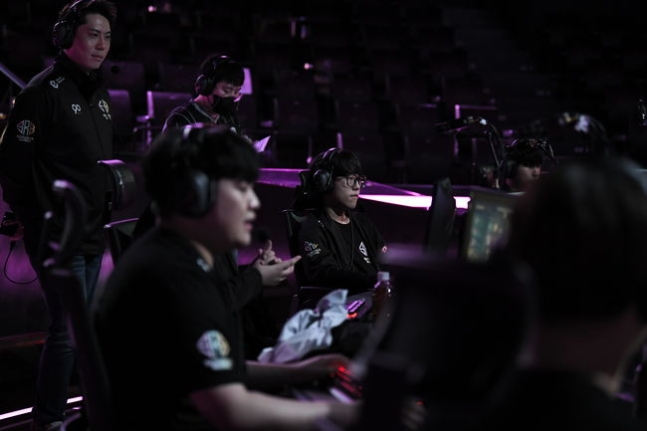 라이엇 게임즈 플리커.