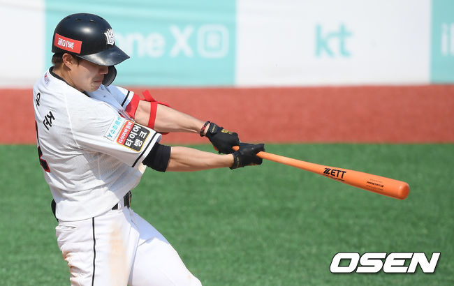 5회말 KT 선두타자 심우준이 안타를 날리고 있다  /   soul1014@osen.co.kr