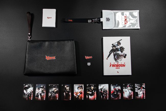 [사진] 팬북 패키지 / KT 위즈 제공