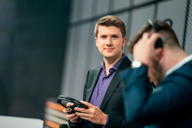 라이엇 게임즈 플리커.