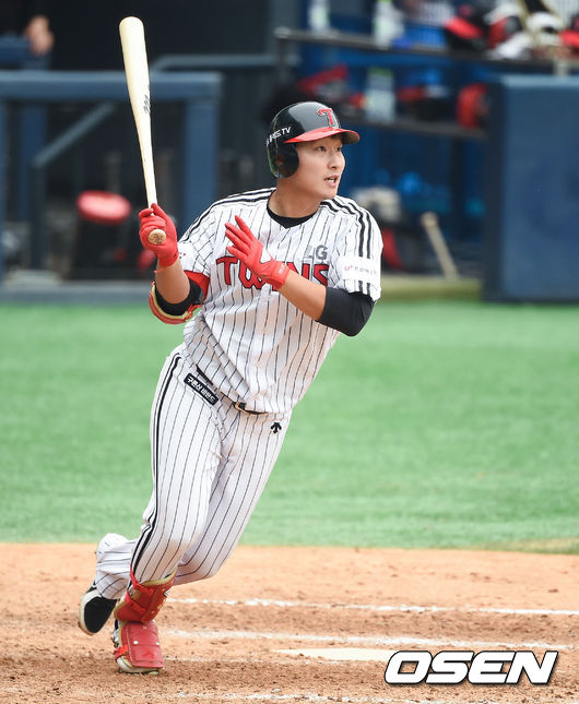 김호은이 동점 1타점 적시타를 날리고 있다. /  soul1014@osen.co.kr