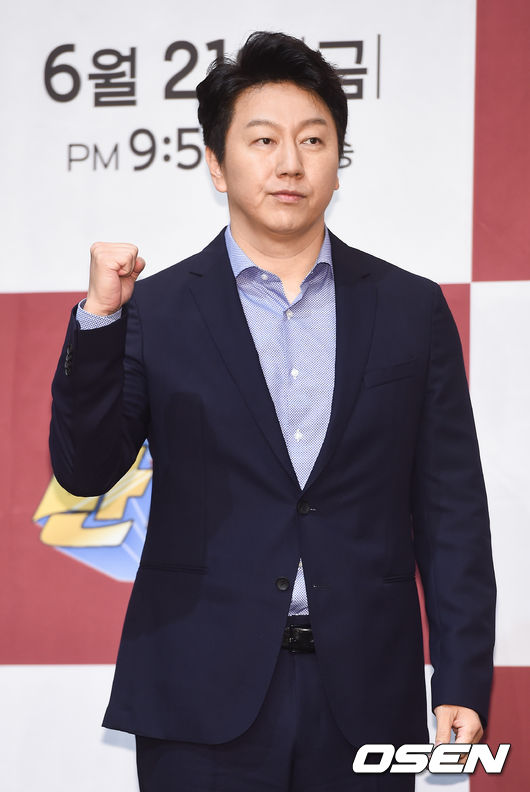 김수로가 포즈를 취하고 있다. / soul1014@osen.co.kr