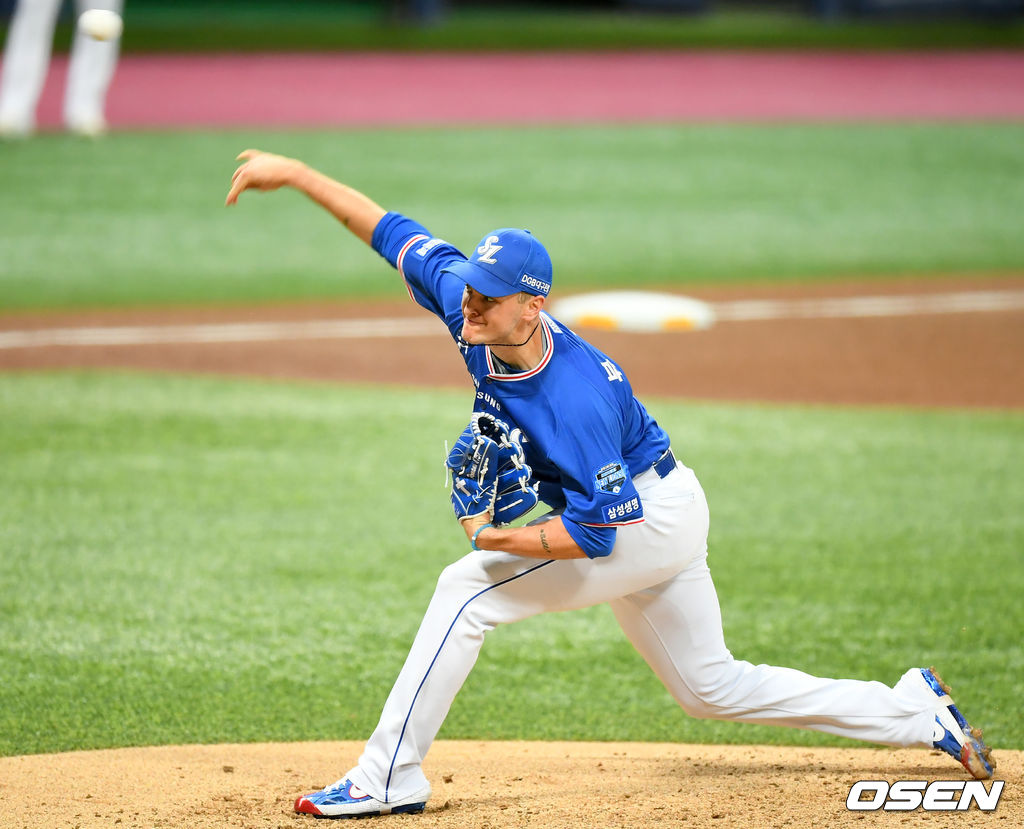 [OSEN=고척, 김성락 기자]13일 오후 서울 고척스카이돔에서 '2020 신한은행 SOL KBO리그' 키움 히어로즈와 삼성 라이온즈의 경기가 열렸다.1회초 삼성 선발 뷰캐넌이 마운드에 올라 힘차게 공을 뿌리고 있다./ksl0919@osen.co.kr