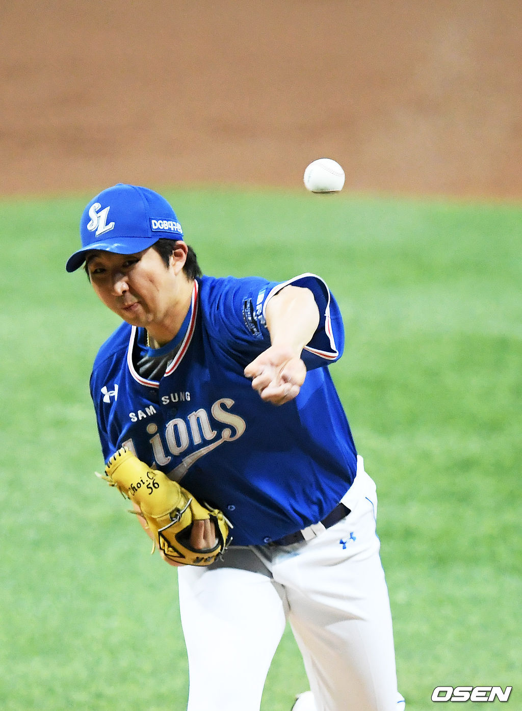 삼성 선발 최채흥이 힘차게 공을 뿌리고 있다./ rumi@osen.co.kr