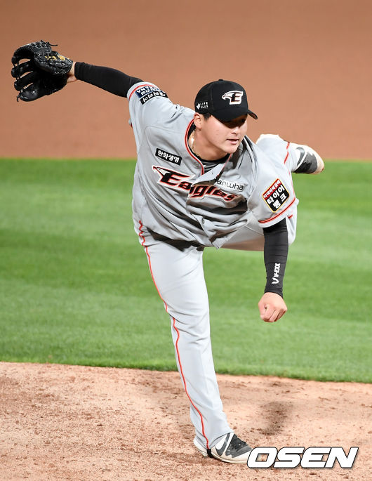 6회말 2사 한화 박주홍이 역투하고 있다. /youngrae@osen.co.kr