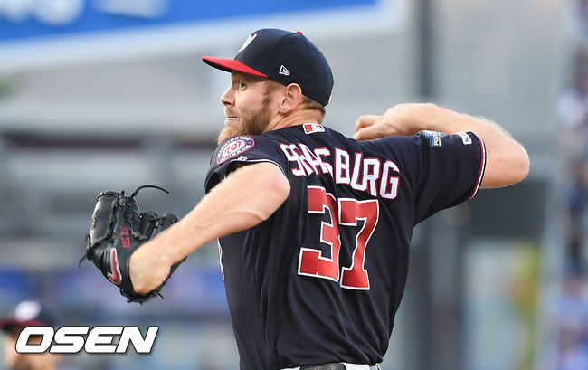 1회말 워싱턴 선발투수 스트라스버그가 역투하고 있다./ soul1014@osen.co.kr