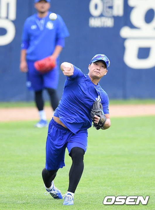 삼성 오승환이 2일 삼성-LG전을 앞두고 잠실구장에서 훈련을 하고 있다. /cej@osen.co.kr