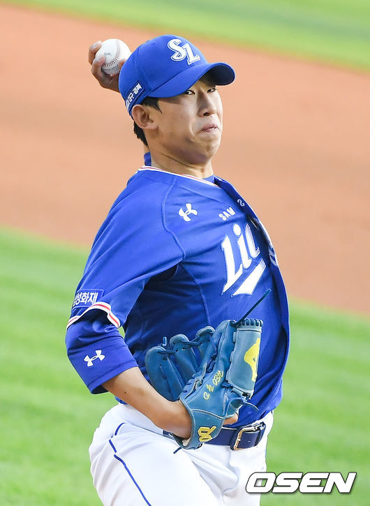 3일 오후 서울 잠실구장에서 KBO리그 LG 트윈스와 삼성 라이온즈의 경기가 진행됐다.1회말 삼성 선발투수 허윤동이 역투하고 있다. /   soul1014@osen.co.kr