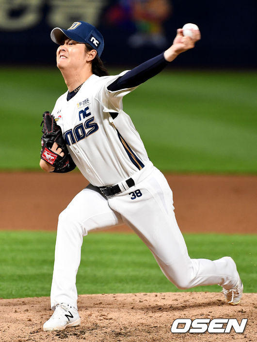 9회말 마운드에 오른 NC 투수 임정호가 힘차게 공을 뿌리고 있다. / dreamer@osen.co.kr