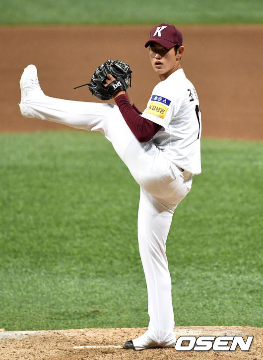 키움 투수 조영건이 힘차게 공을 뿌리고 있다. / dreamer@osen.co.kr