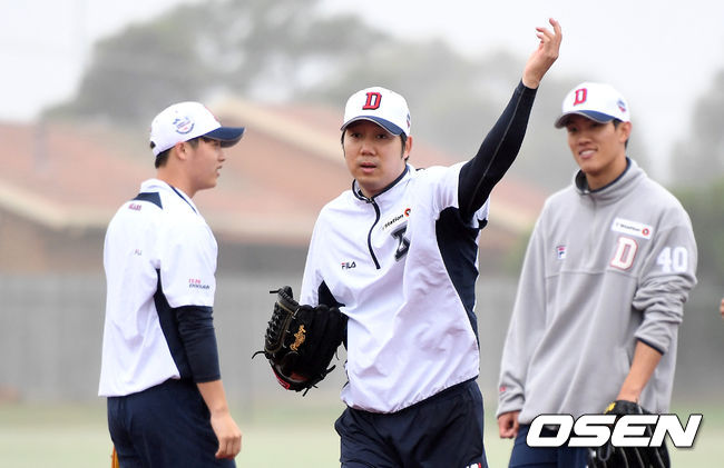 두산 장원준이 수비 훈련을 하고 있다. /sunday@osen.co.kr