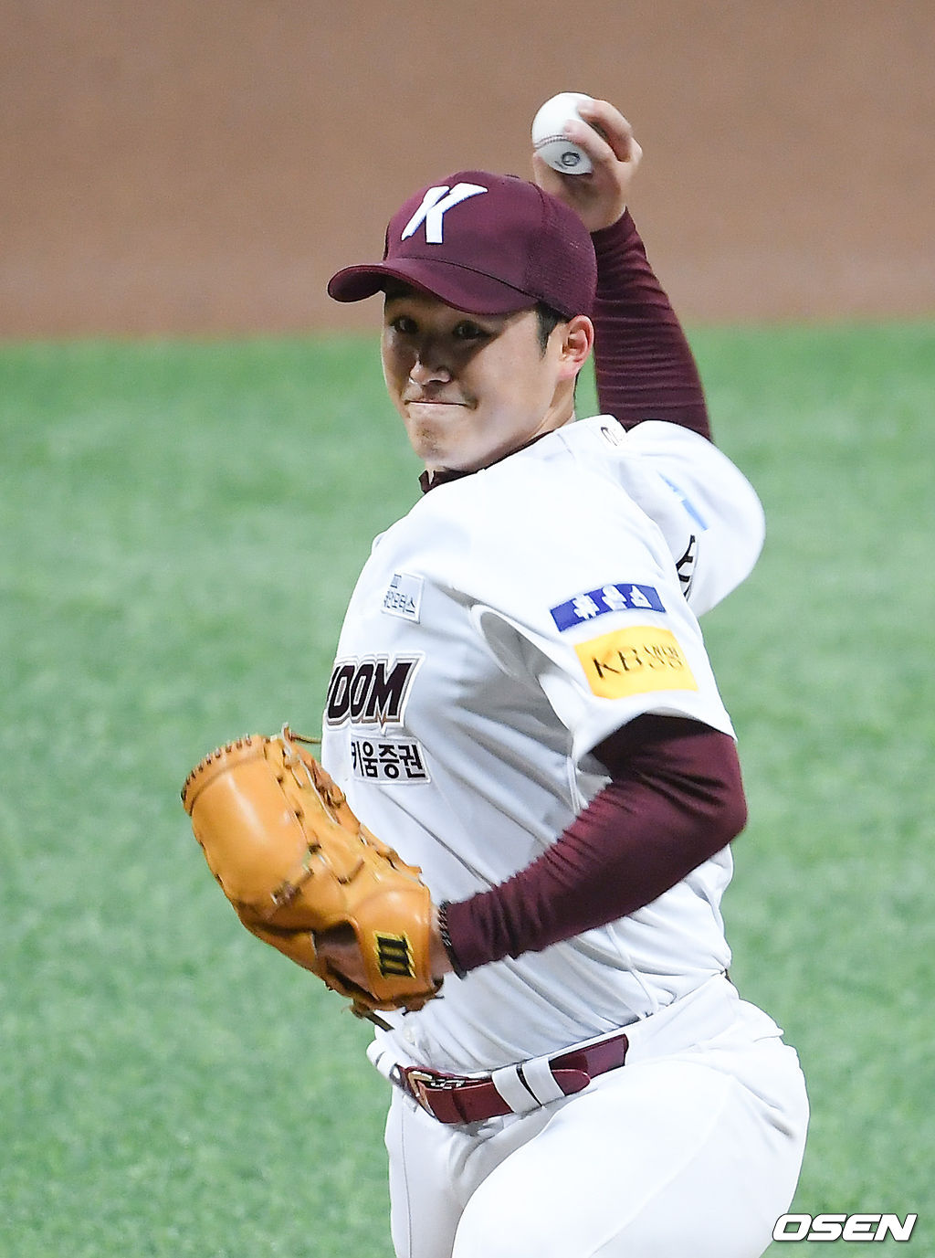키움 선발투수 최원태가 역투하고 있다 /   soul1014@osen.co.kr
