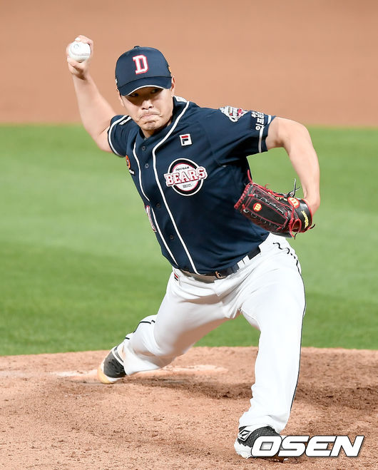 두산 최원준이 마운드에 올라 힘차게 공을 뿌리고 있다./ksl0919@osen.co.kr